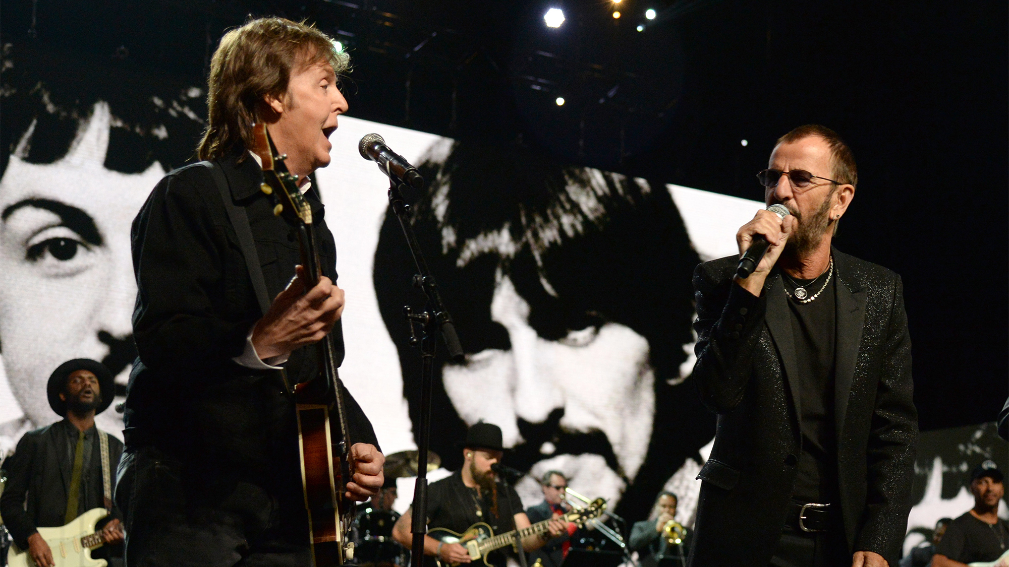 Paul McCartney and Ringo Starr perform onstage during the 30th Annual Rock And Roll Hall Of Fame Induction Ceremony at Public Hall on April 18, 2015 in Cleveland, Ohio.