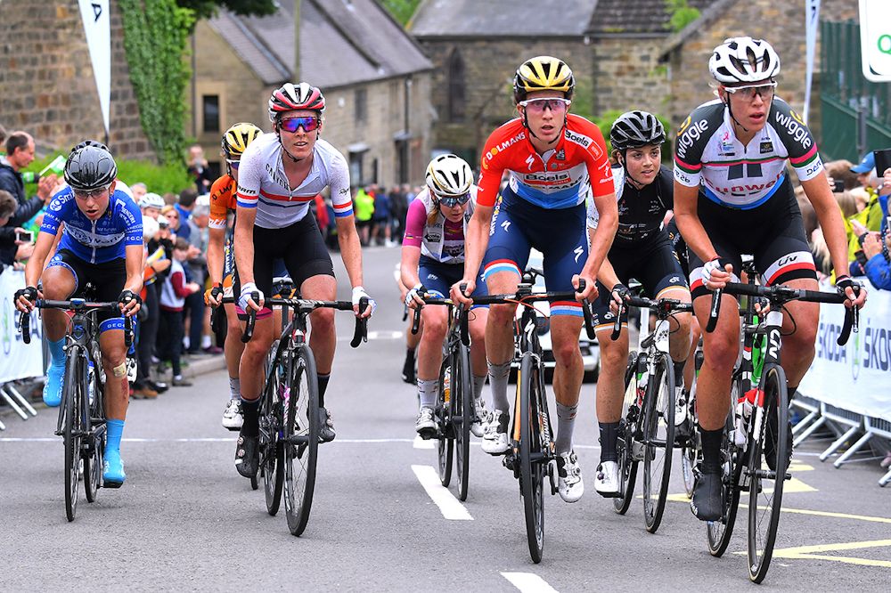 The peloton in action during stage 4 at the Women's Tour