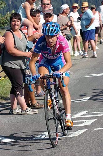 Damiano Cunego (Lampre) rides alone