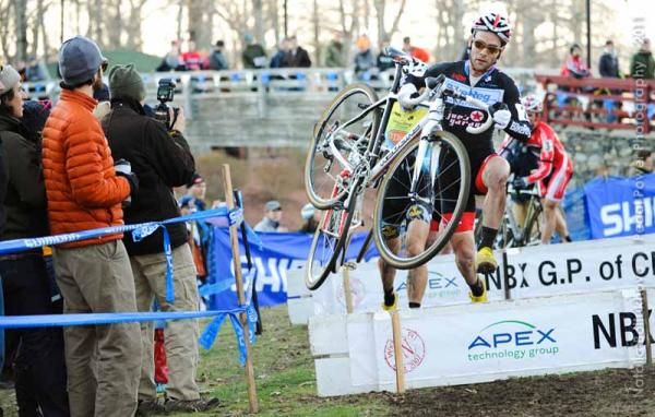 Lindine put in huge efforts to keep the leaders in sight