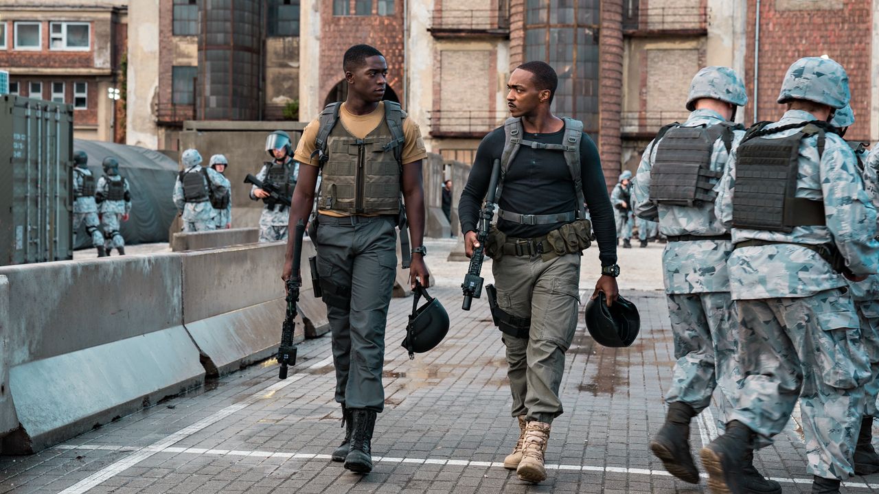 Anthony Mackie and Damson Idris in "Outside the Wire" on Netflix.