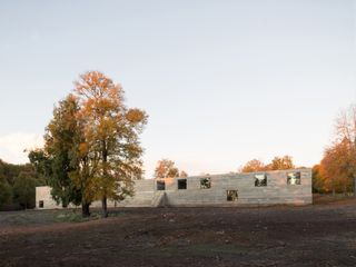 concrete exterior of Luna house by Pezo von Ellrichshausen