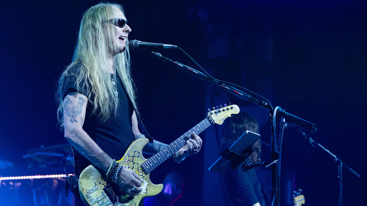 Jerry Cantrell performs onstage during the "I Want Blood Tour" at Emo's Austin on August 23, 2025 in Austin, Texas.