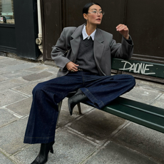 Amalie Gassmann wearing jeans with boots