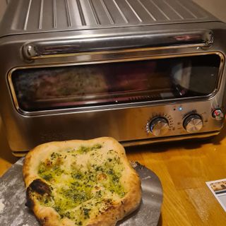 Garlic bread in the Breville Smart Oven Pizzaiolo