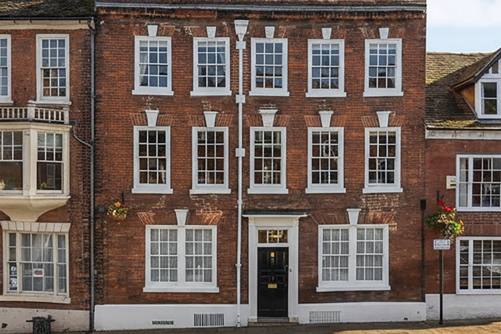 House for sale with an indoor gym: Edgar House, Worcester