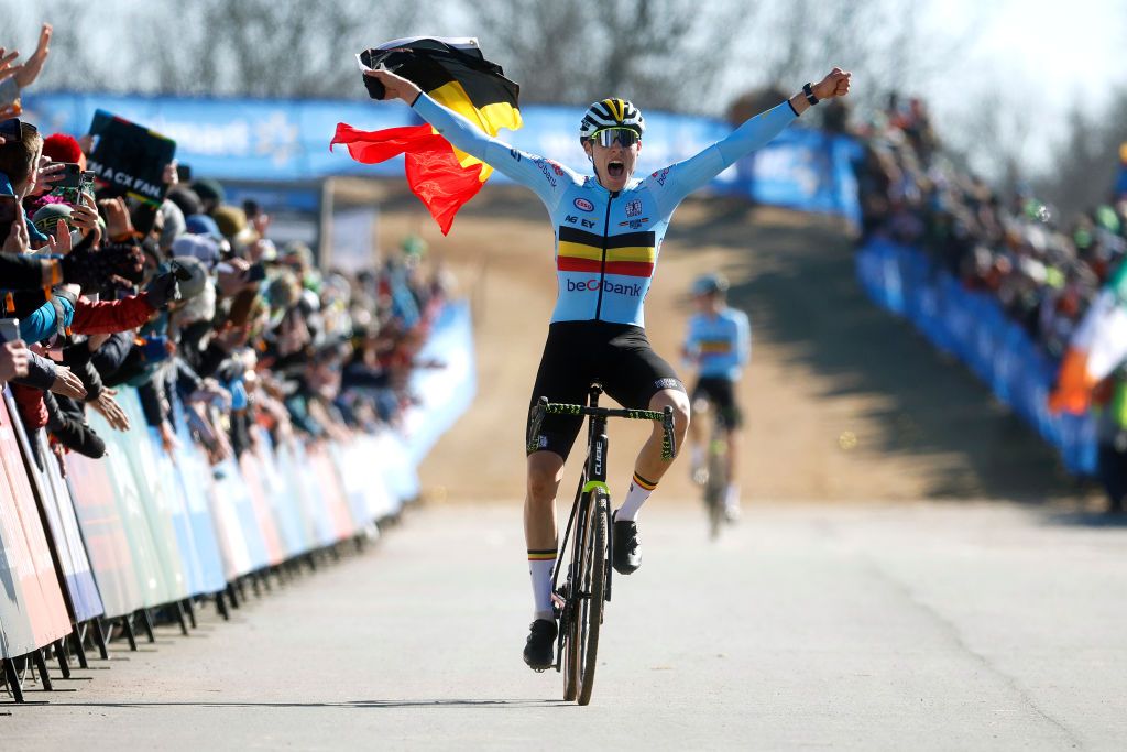 FAYETTEVILLE ARKANSAS JANUARY 29 Joran Wyseure of Belgium celebrates at finish line as race winner during the 73rd UCI CycloCross World Championships Fayetteville 2022 Mens U23 Fayetteville2022 on January 29 2022 in Fayetteville Arkansas Photo by Chris GraythenGetty Images