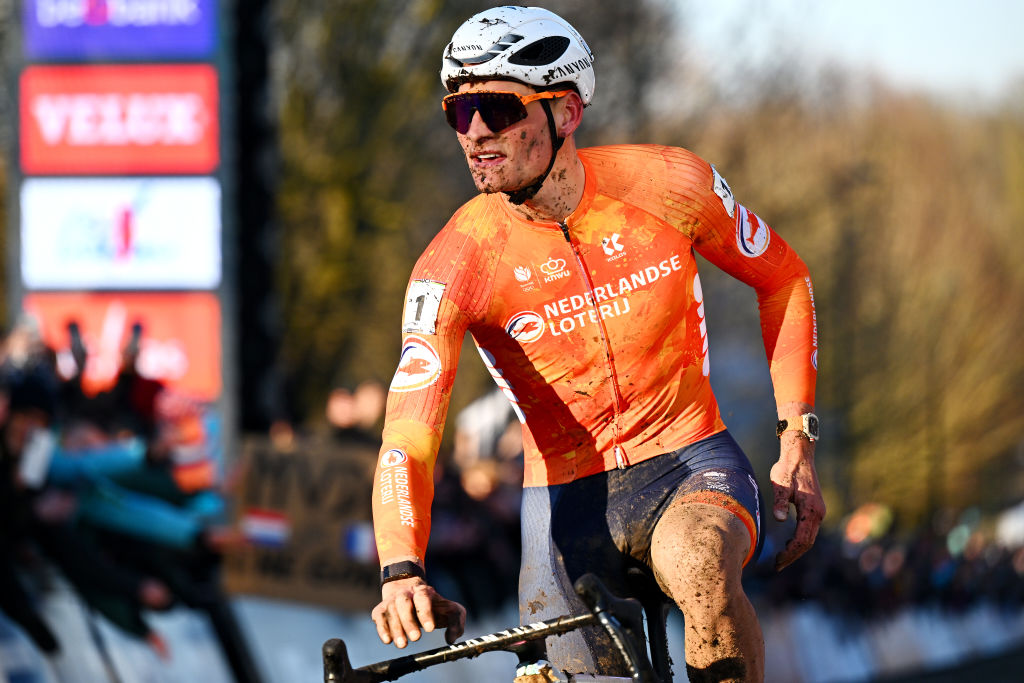 LIEVIN, FRANCE - FEBRUARY 02: Gold medalist Mathieu Van Der Poel of Netherlands celebrates winning during the 76th UCI Cyclo-Cross World Championships 2025 - Men&amp;apos;s Elite on February 02, 2025 in Lievin, France. (Photo by Luc Claessen/Getty Images)