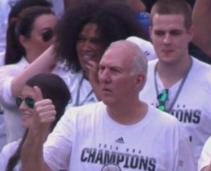 Spurs coach perfectly trolls LeBron James, Miami Heat in championship parade