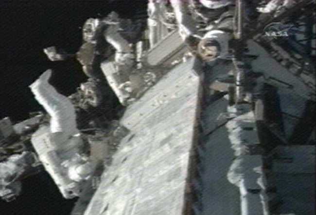 Spacewalkers Wrap Up Marathon Space Station Repair