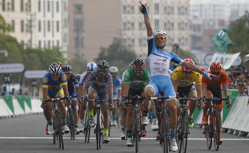 Benjamin Giraud wins stage 5 at the 2015 Tour of Hainan