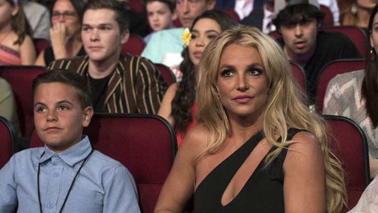 disney channel presents the 2017 radio disney music awards entertainments brightest young stars turned out for the 2017 radio disney music awards rdma, musics biggest event for families, at microsoft theater in los angeles on saturday, april 29 disney channel presents the 2017 radio disney music awards airs sunday, april 30 700 pm edt image group ladisney channel via getty images
