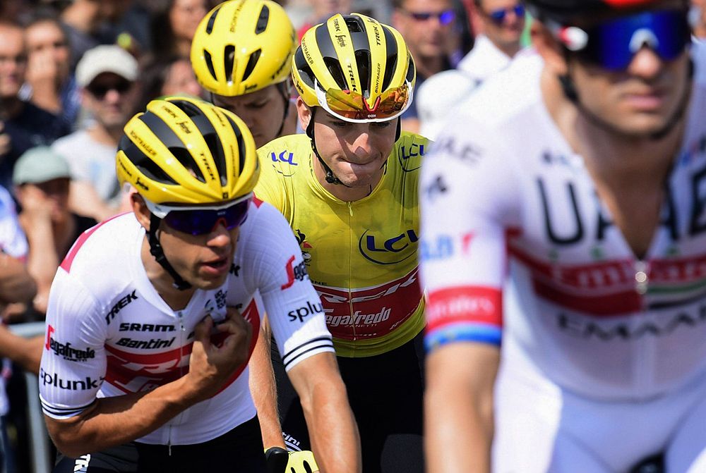 Giulio Ciccone (Trek-Segafredo) in the yellow jersey at the start of stage 7 at the Tour de France