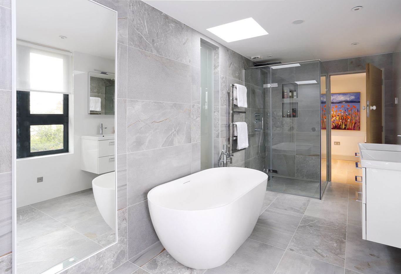 Luxury loft en suite bathroom | Real Homes