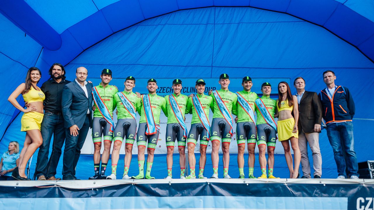 The Cannondale-Drapac team is presented on the podium