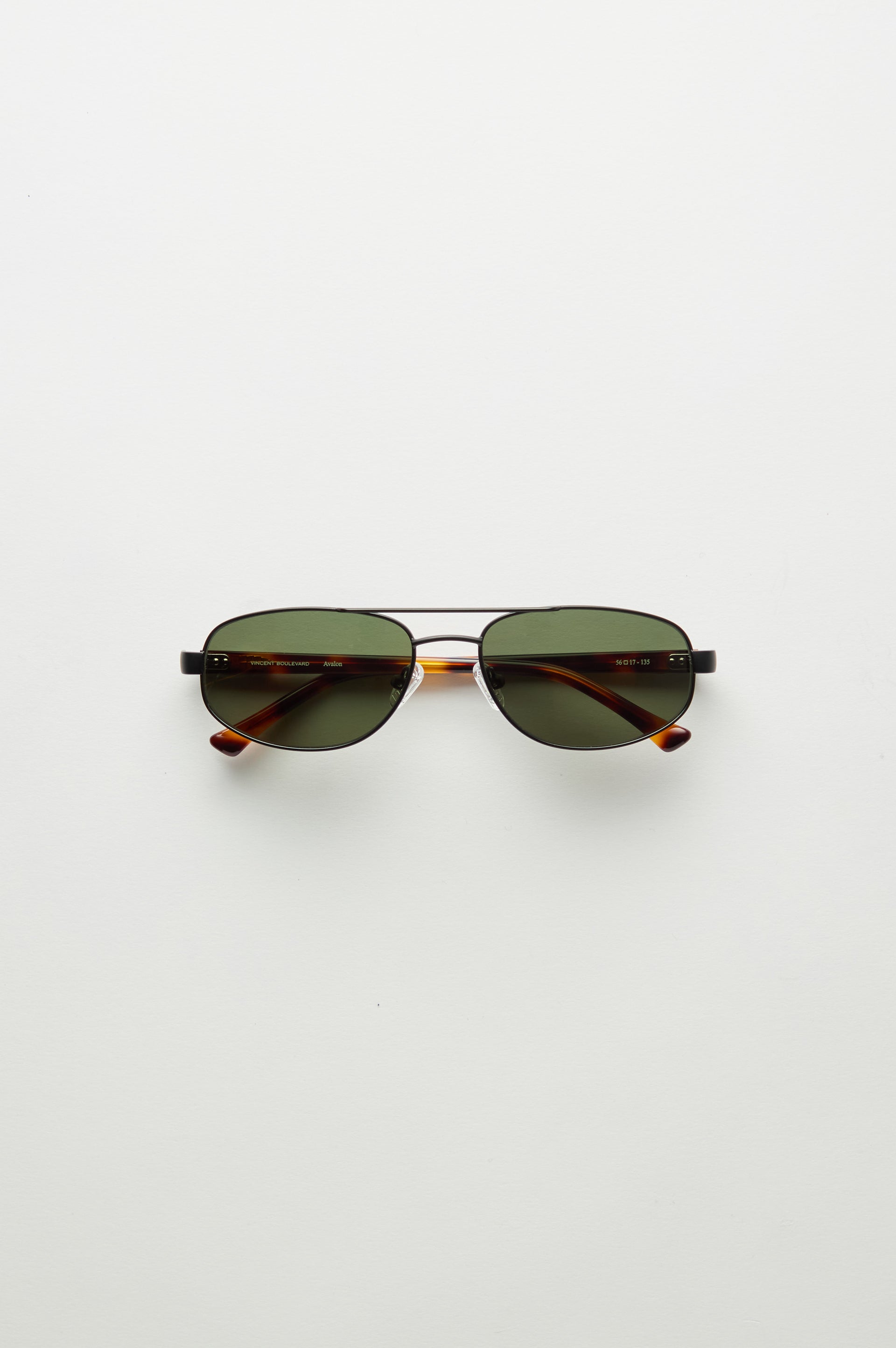 Avalon in Black &amp;amp; G15