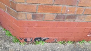 removing paint from brick — flaking paint on brickwork