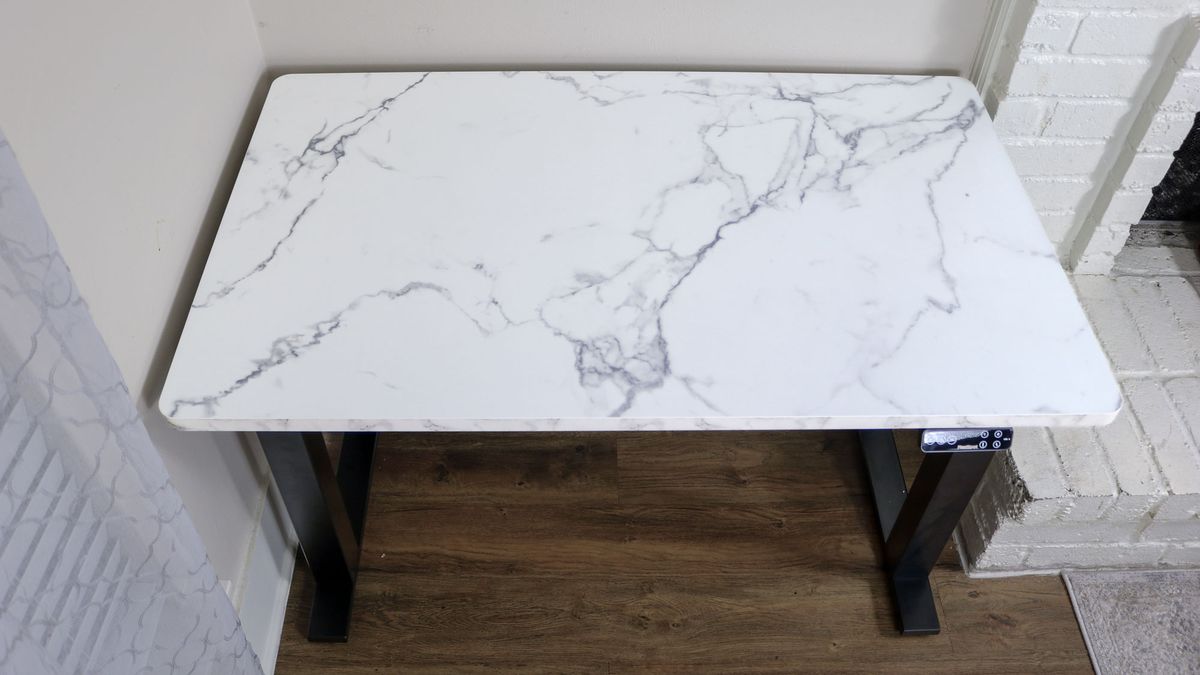 An overhead view of the FlexiSpot E7 Plus' desktop
