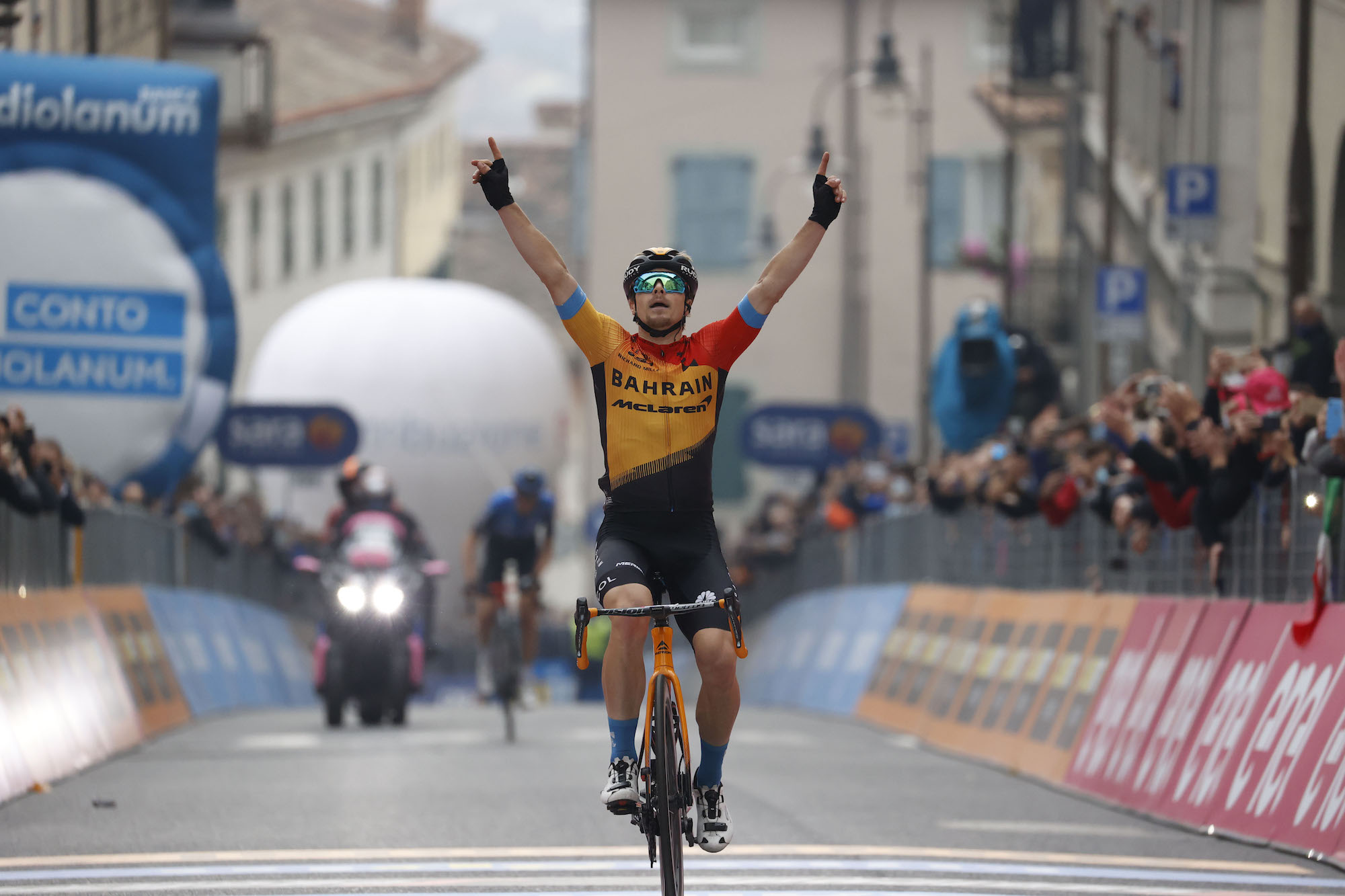 Jan Tratnik Takes Breakaway Victory On Giro D'Italia 2020 Stage 16 ...