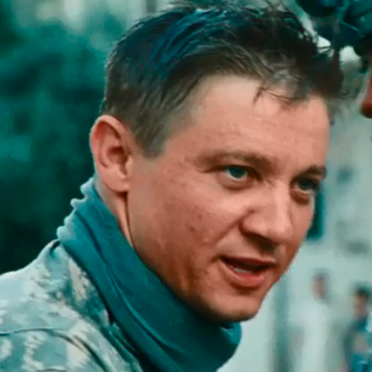 Jeremy Renner as Staff Sergeant William James in The Hurt Locker 2008