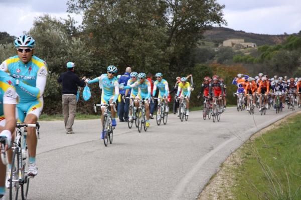 Astana collect their food