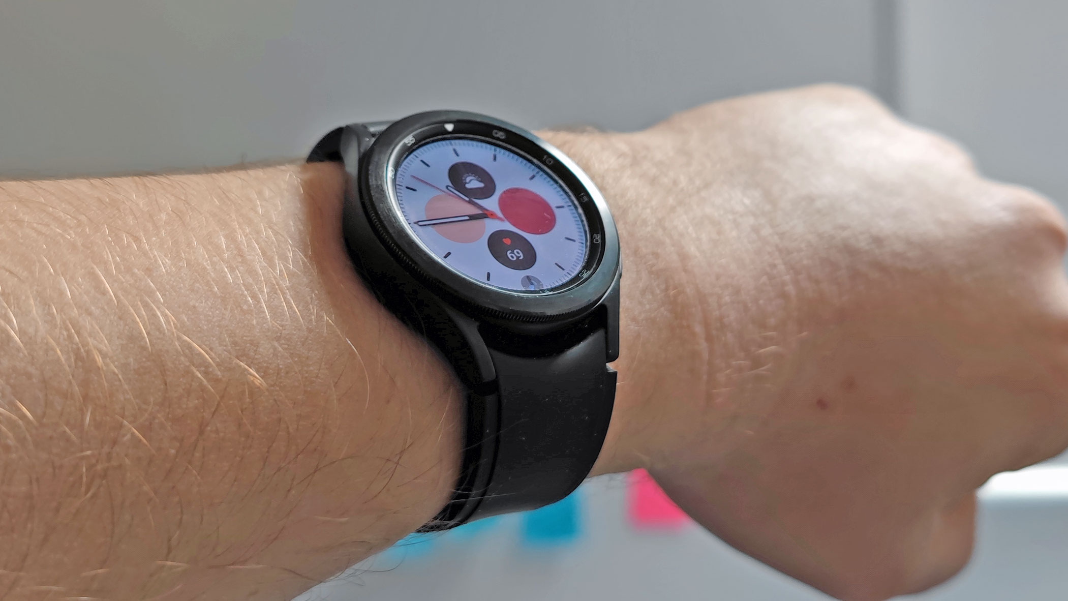 Samsung galaxy watch 2024 46mm on small wrist