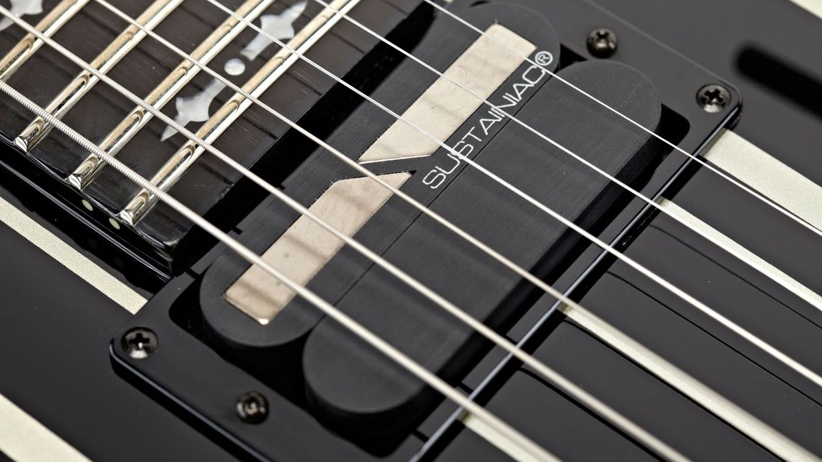 Seymour Duncan Sustainiac pickups on a Schecter Synyster Gates Custom-S