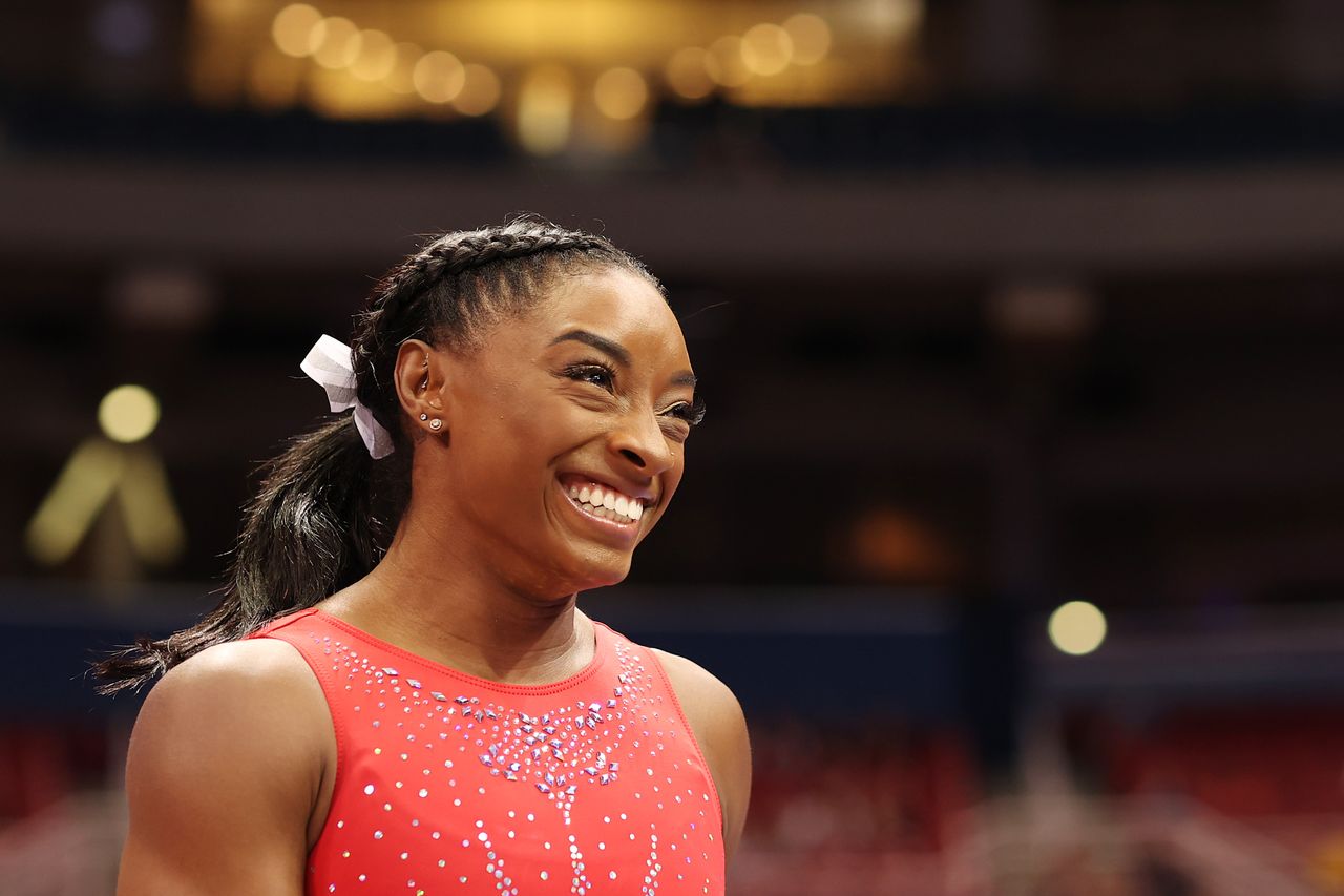 imone Biles reacts during warm ups prior to the Women&#039;s competition of the 2021 U.S. Gymnastics Olympic Trials at America’s Center, Simone Biles boyfriend height