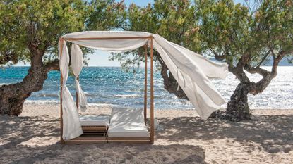 Best sun loungers - contemporary garden loungers and modern outdoor daybeds - Livingetc