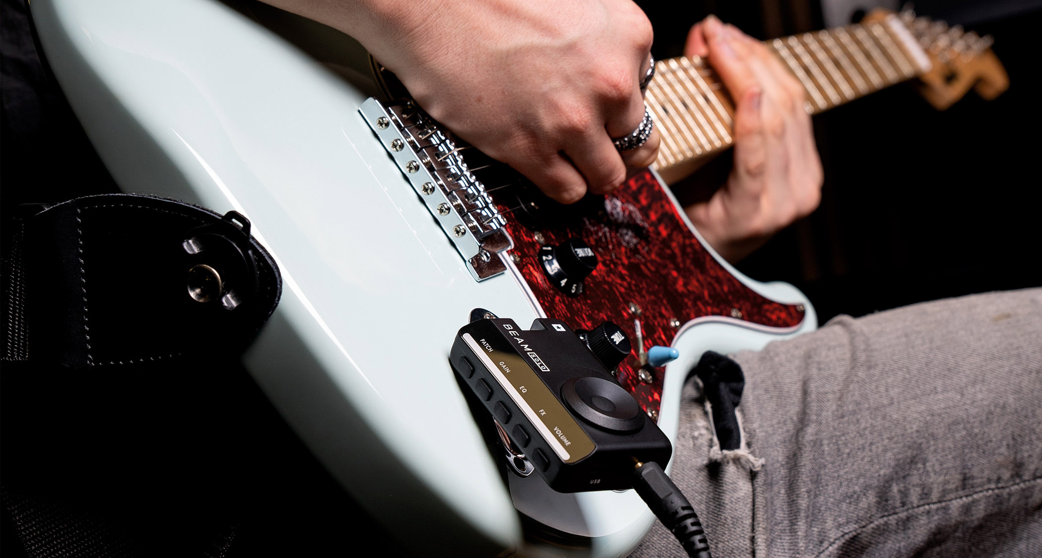 The BEAM SOLO is the new headphone amp for guitar and bass from Blackstar Amplification, and is a compact unit with an integrated jack featuring amp models and effects, and a suite of digital features.