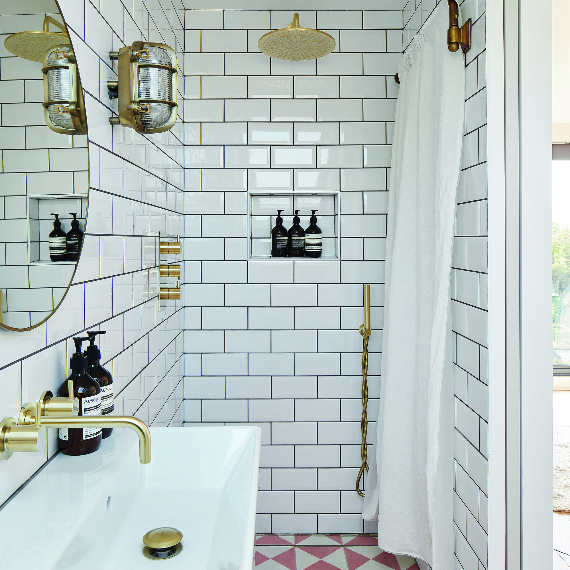 Wet room with white tiles