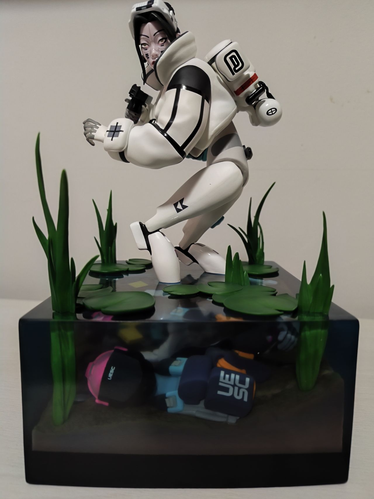 The 1/6th Scale Thief Statue included in the Marathon&rsquo;s Collector&rsquo;s Edition.