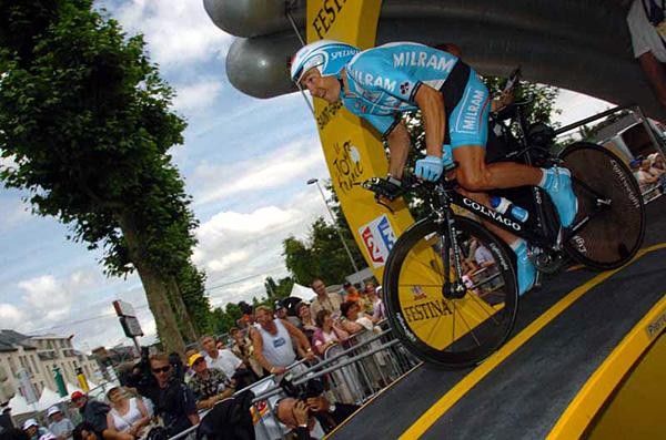 Ete Zabel (Milram) sets off