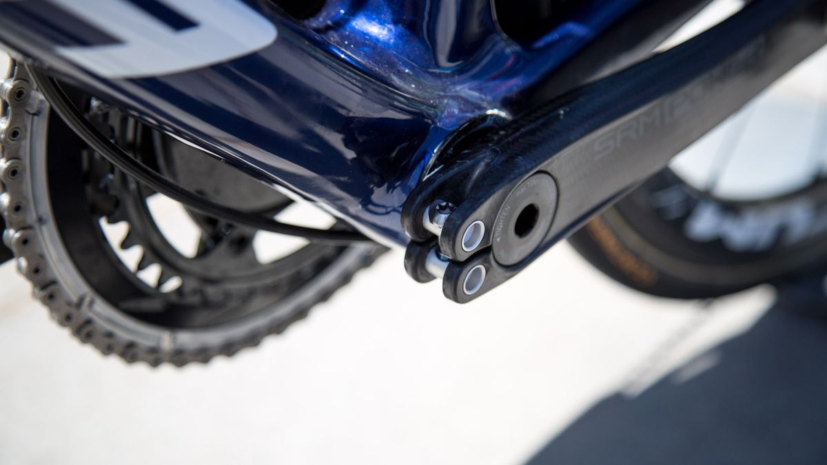 A closer look at the bottom bracket area