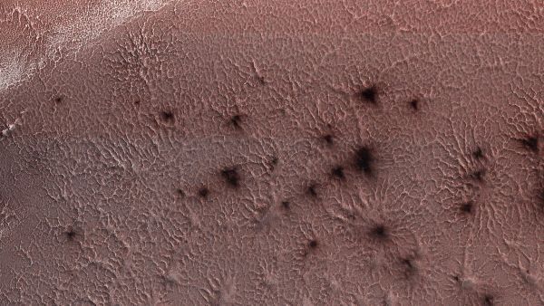 NASA&#039;s Mars Reconnaissance Orbiter captured this image of the &quot;spiders&quot; at Mars&#039; south pole on May 13, 2018.