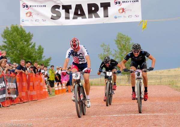 Todd Wells (Specialized) nips Sam Schultz (Subaru-Trek) for third place