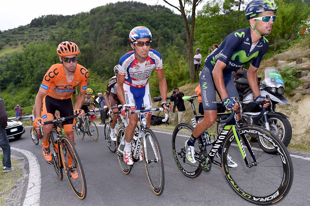 The peloton on the final climb.