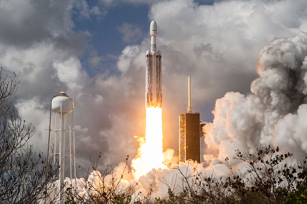 SpaceX rocket lifting off - European stock markets need a SpaceX type stock