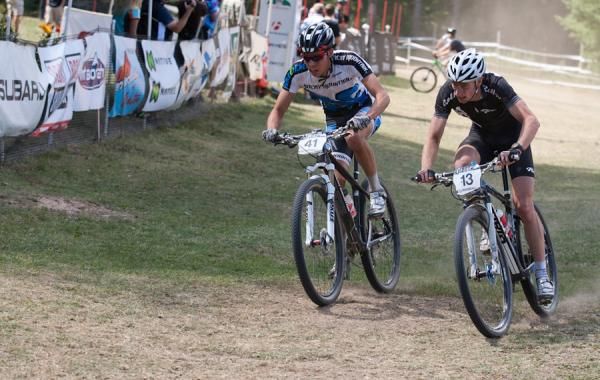Tristan Schouten (Rolf Prima Giant Bicycles) leads Jeremy Martin (Equipe du Quebec) into the final lap