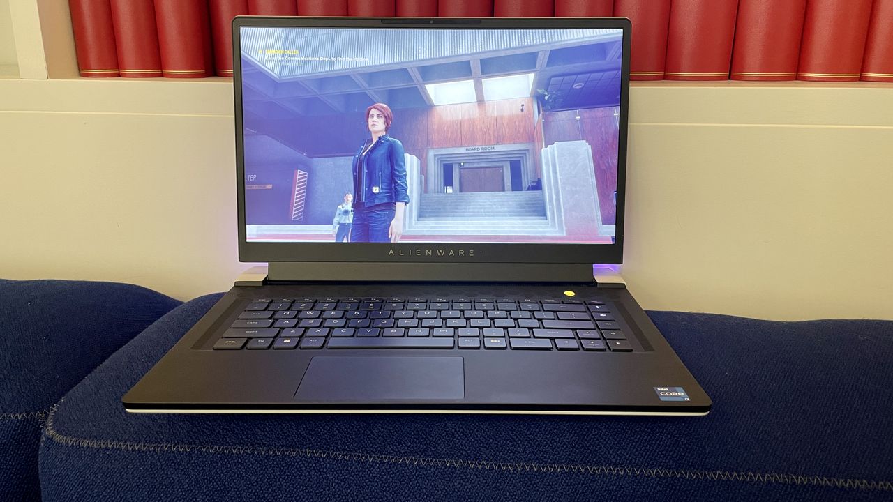 Alienware x15 R2