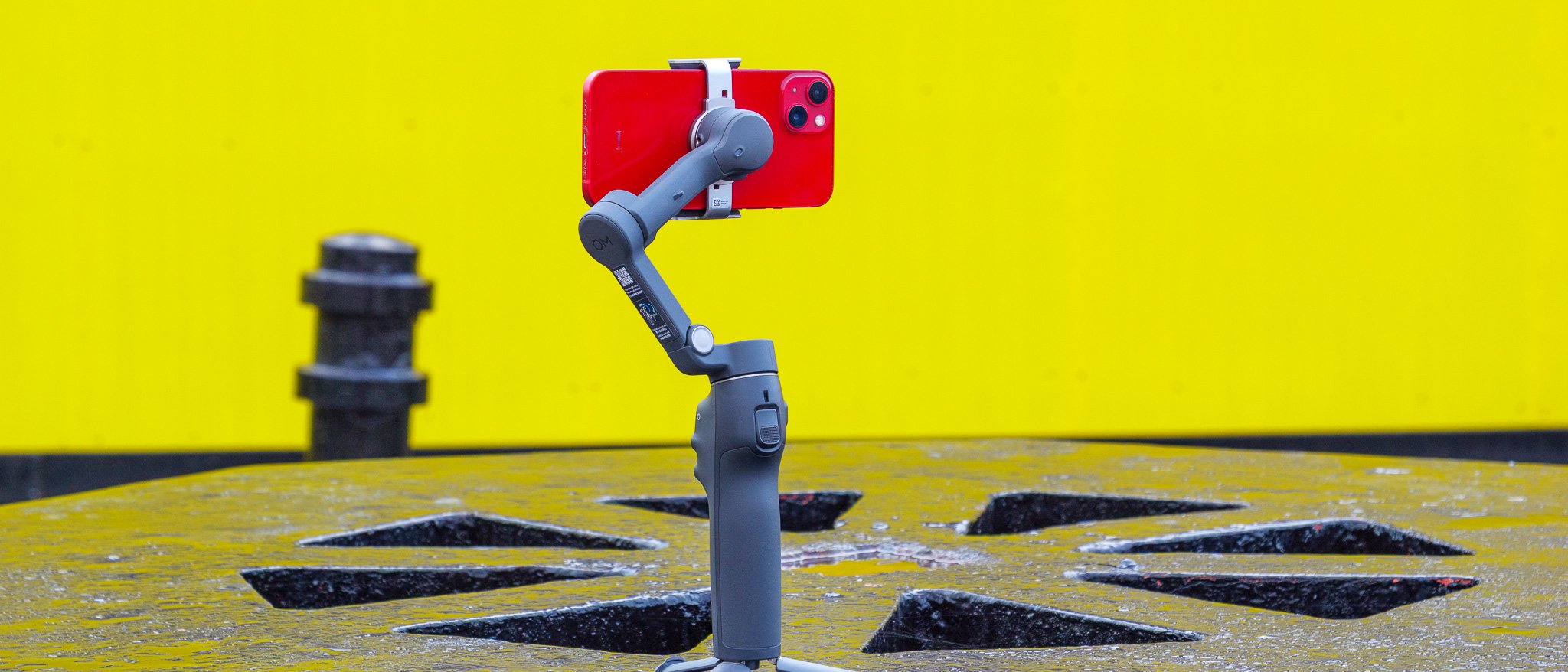 DJI Osmo Mobile 8 smartphone stabilizer