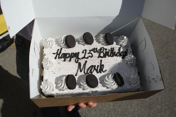Mark Cavendish celebrated his birthday with a cake