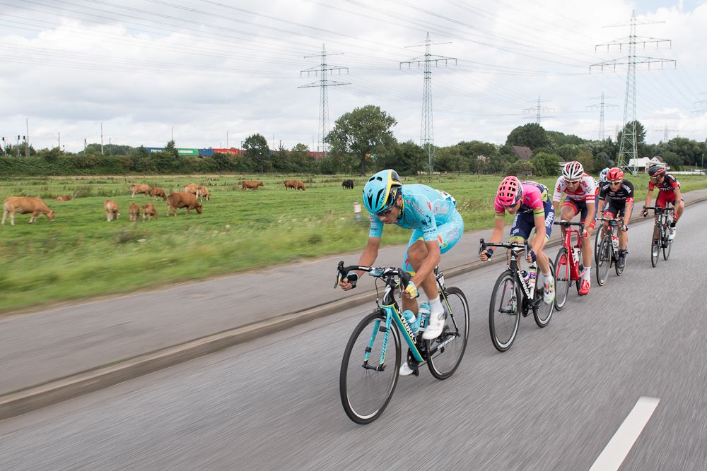 Athletes ride in the pack during the Euroeyes Cyclassics Hamburg