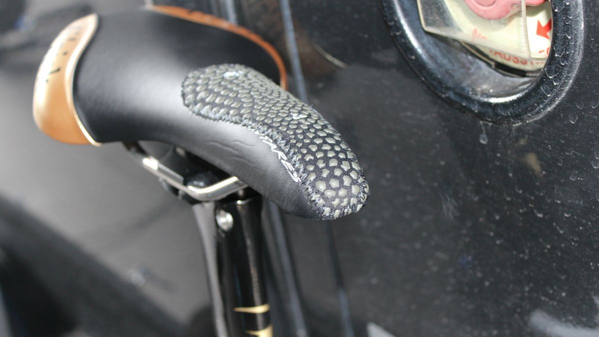 Fizik is supplying Team Sky with traction patches sewn onto the Antares saddles.