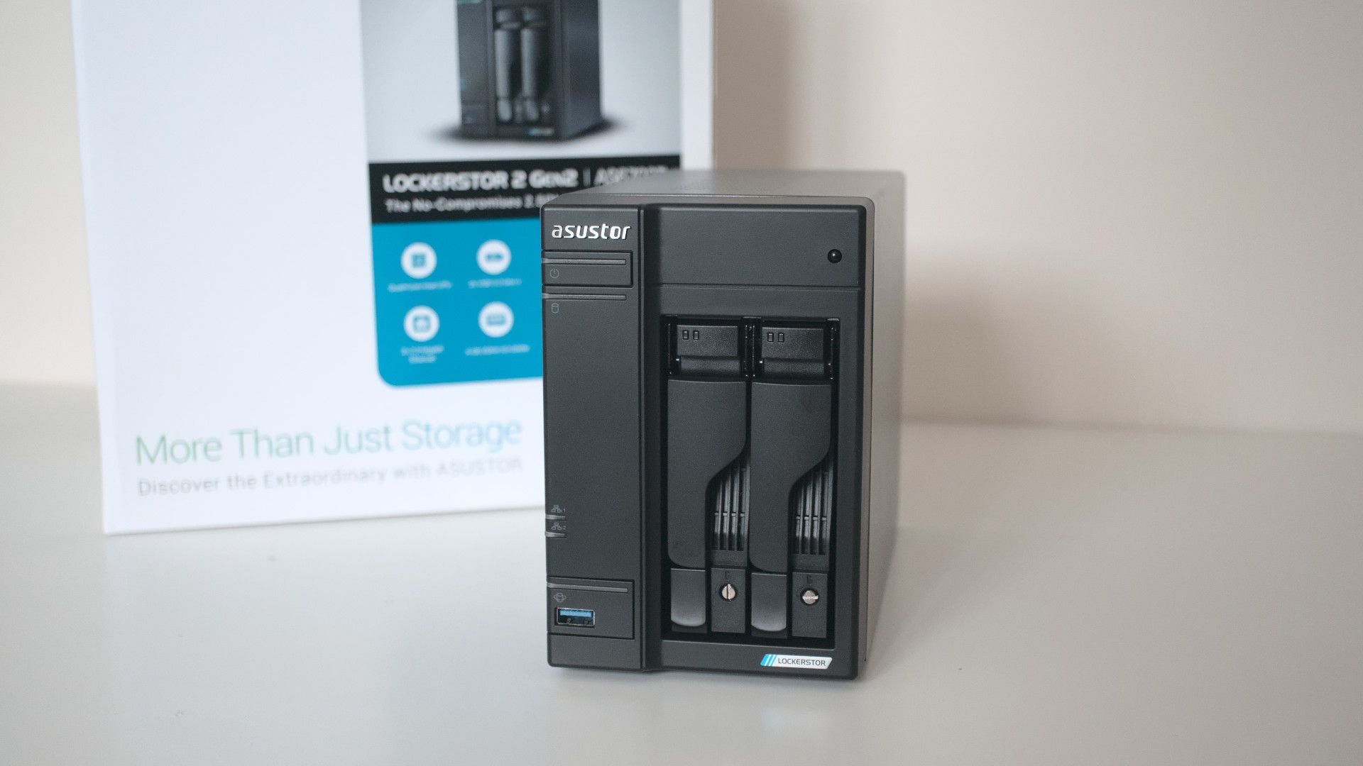 Asustor as6602t. Сетевой накопитель asustor as6004u.