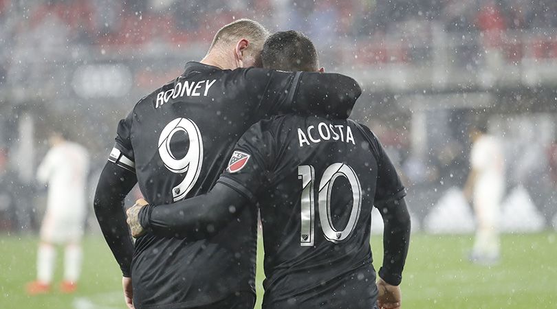 Wayne Rooney, Luciano Acosta