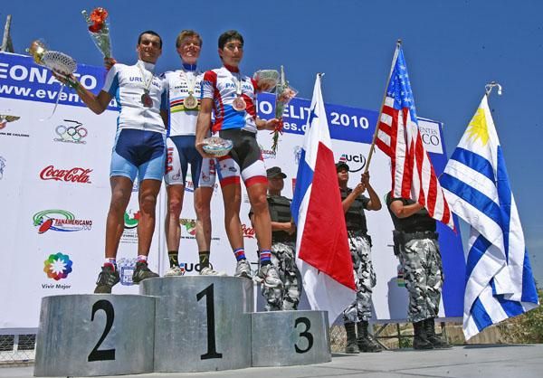 MEn's under-23 podium: Ramiro Cabrera (2nd, Uruguay), Ben King (1st, USA) and Ramon Carratero (3rd, Panama)