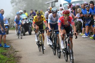 Vuelta a Espana stage 9 Live - Steep uphill finish