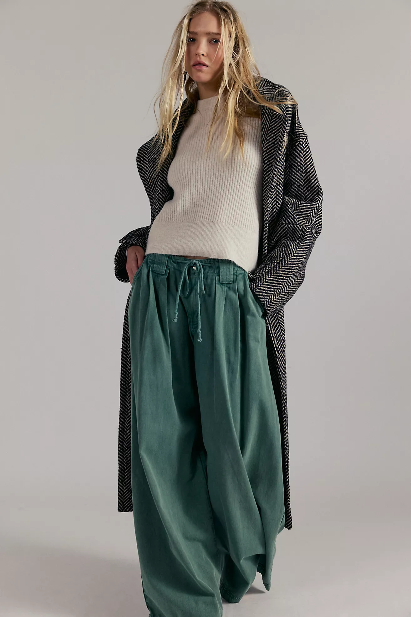 Julien Wide-Leg Chino Trousers