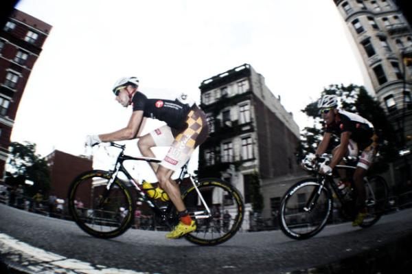 Teammates Leif Lampater and Christian Grasmann (TransAlt p/b Rockstar Games) put their plan into play and start moving away from the pack.